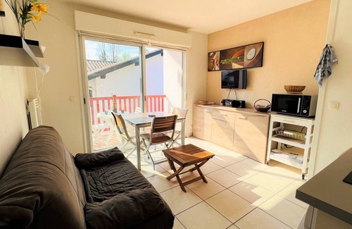Cambo-les-Bains Apartamento | Apartamento con Piscina en Cambo: 1 Hab. + BZ, Terraza, Parking