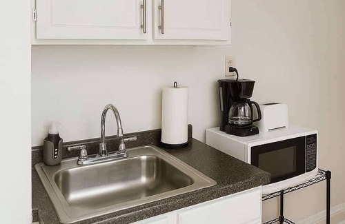 Rogers Park Apartamento | Cozy 1BR Apt in Rogers Park