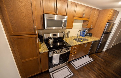 Downtown Dallas Apartamento | Cozy 1BR Apt: Rooftop Pool, Gym & Free Parking