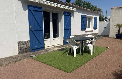 La Gueriniere Casa | Casa tranquila, 4 personas, cerca de la playa con patio soleado y parking privado