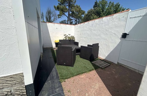 La Gueriniere Casa | Casa tranquila, 4 personas, cerca de la playa con patio soleado y parking privado