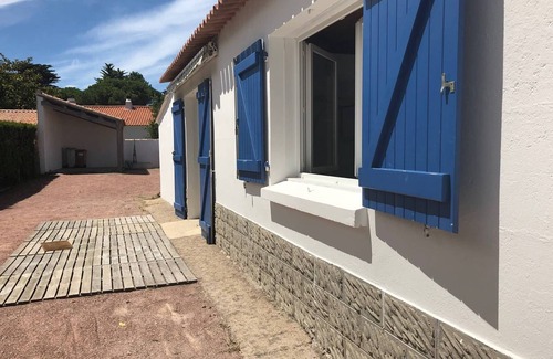 La Gueriniere Casa | Casa tranquila, 4 personas, cerca de la playa con patio soleado y parking privado