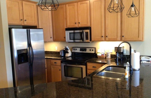 Three Lakes Condominio | Cozy 1BR Condo at Northernaire – Lake Views & Northwoods Charm!