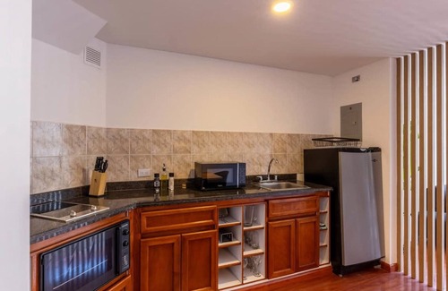 La Gran Via Apartamento | Cozy 1BR Duplex in Parque 93