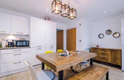Eccles Casa | Cozy 1BR Home in Vibrant Manchester – Free Parking