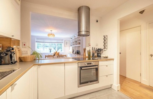 Ascot Apartamento | Cozy 1BR Opposite Ascot Racecourse + Free Parking