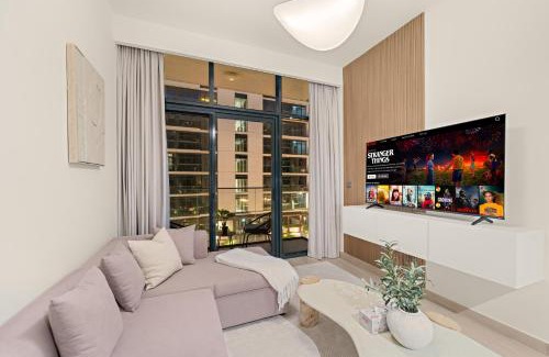 Nad Al Sheba Apartamento | Cozy 1BR with Pool View & Balcony