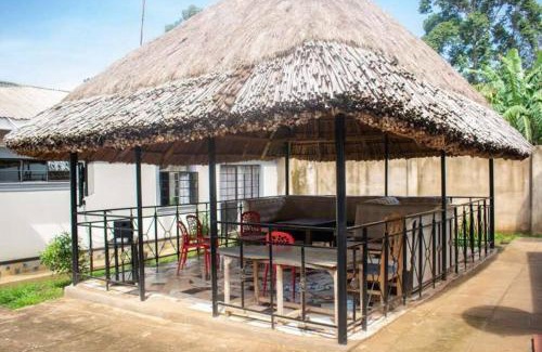 Busia Apartamento | Cozy 2, 3 or 4 bedroom house in the heart of Busia.