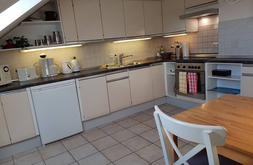 Alt-Wetter Apartamento | Acogedor apartamento de 2 habitaciones con WiFi y TV en cada habitación. Para hasta 5 personas