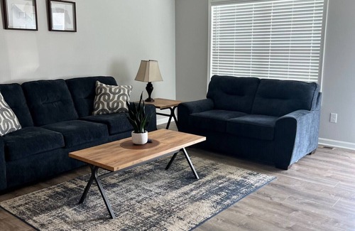 Washington Court House Apartamento | Cozy 2-bedroom apartment in charming Washington Court House with WiFi, AC