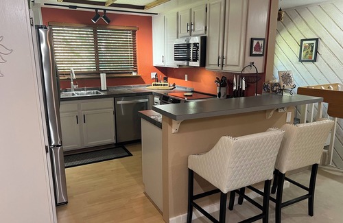 Elkhorn Village Condominio | Cozy 2 bd/2 ba Condo w/ dual decks minutes from town & slopes!