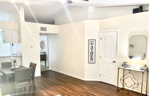 Bryn Mawr Condominio | Cozy 2 Bd 2 Br