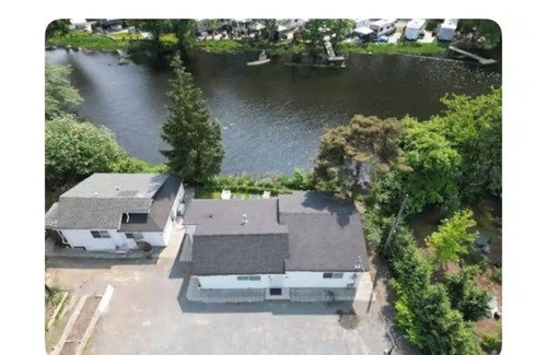 Harrison Hot Springs Casa | Cozy 2 Bed 1 Bath Home for Rent