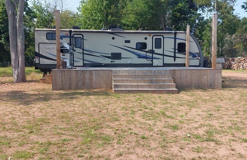 Points East Casa | Cozy 2-bedroom RV with Private Sandy Beach on the Sturgeon Bay!