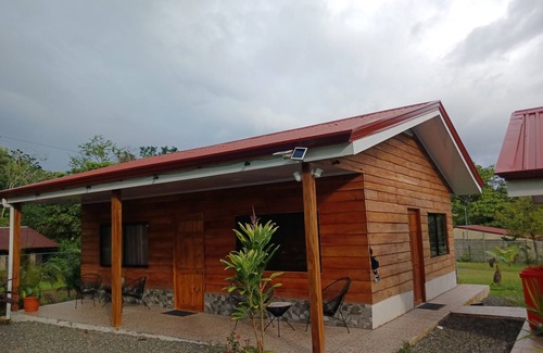 Desamparados Cabina | Cozy 2-bedroom cabin in charming Provincia de Alajuela with AC