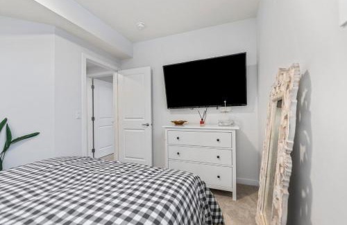 Southeast Calgary Casa | Cozy 2-Bed 2 Bath Entire Place