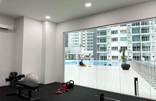 Pengkalan Tentera Udara Diraja Malaysia Apartamento | Cozy 2-bed retreat - F&B Mart - Chan Sow Lin