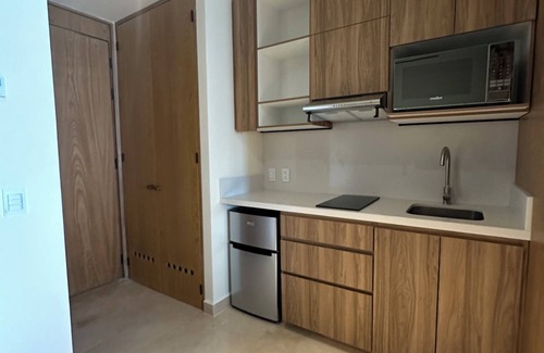 La Cruz de Huanacaxtle Condominio | Cozy 2-bedroom beachfront condo in La Cruz de Huanacaxtle with AC, fitness room