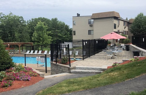 Weirs Beach Condominio | Cozy 2 bedroom 2bath condo Weirs Beach Lake Winnipesaukee Laconia, NH Gunstock