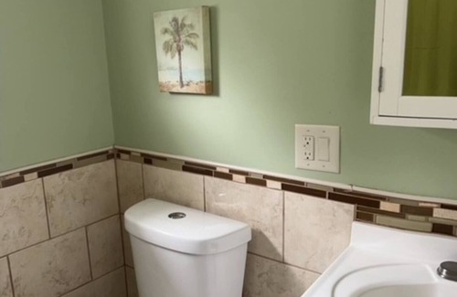 Green Creek Apartamento | COZY 2 BEDROOM 2ND FL. APARTMENT CLOSE TO THE WILDWOODS.