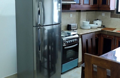 Boralesgamuwa Apartamento | Cozy 2-bedroom apartment in enchanting Boralesgamuwa with WiFi, AC