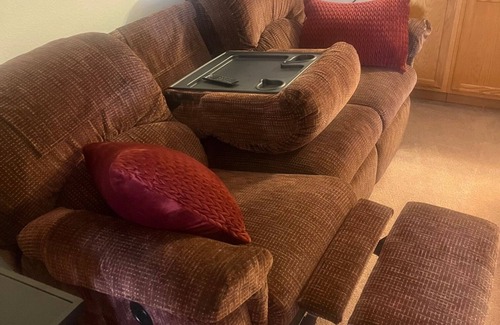 Pueblo West Apartamento | Cozy 2-bedroom apartment in charming Pueblo West with WiFi, AC
