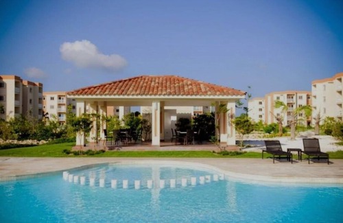 Veron Apartamento | Cozy 2-bedroom apartment in fabulous Punta Cana with WiFi, AC