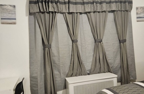 Williamsbridge Apartamento | Cozy 2 bedroom apartment in a two-family house vert private in Bronx