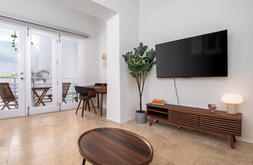 Mercado Apartamento | Cozy 2-bedroom apartment in peaceful - historical Old San Juan!