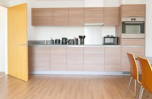 Canning Town Apartamento | Cozy 2 bedroom Apartment neat 02, central London