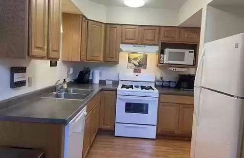 Warrens Cabina | Cozy 2 bedroom cabin with spacious loft perfect for the family