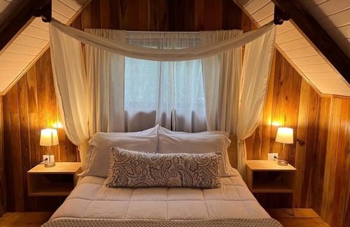Monteverde Chalet De Esquí | Cozy 2-bedroom chalet in welcoming Monteverde with WiFi