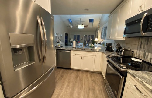Vass Condominio | Cozy 2-Bedroom Condo, Enclosed Patio/ Queen Sleeper sofa, Sleeps 8