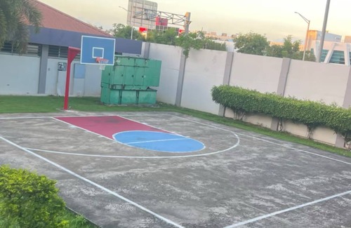 Sabana Abajo Condominio | Cozy 2 bedroom condo with pool near the airport in Carolina PR