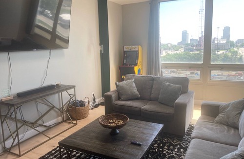 Downtown Omaha Condominio | Cozy 2-bedroom condo with AC, WiFi in phenomenal Omaha