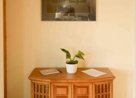 Branch Casa | Cozy 2 bedroom cottage, lakefront private beach