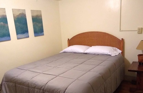 Bellefonte Cabaña | Cozy 2 bedroom cottage located in quaint downtown Bellefonte.