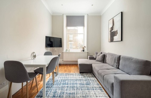 Belsize Park Apartamento | Brillante y cómodo Londres 2 cama plana (QCE)
