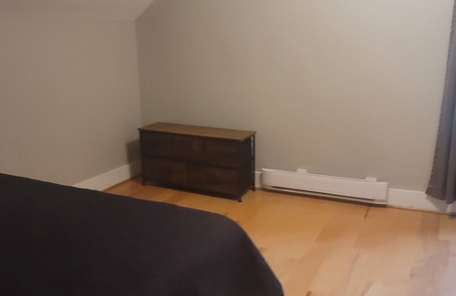Lake Luzerne-Hadley Casa | Cozy 2-bedroom home in Lake Luzerne Centrally located to Lake George & Saratoga.