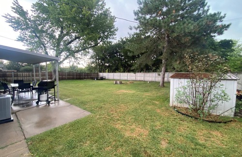 McPherson Casa | Cozy 2-bedroom home near McPherson College and park with HUGE yard- pet friendly
