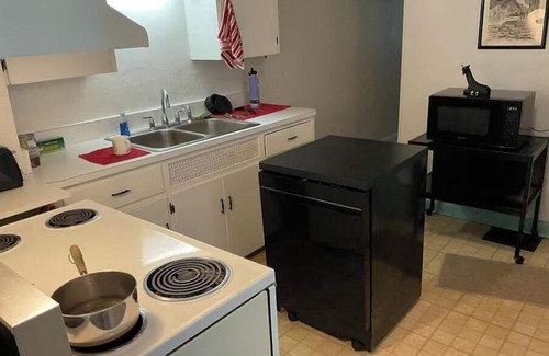 Dayton Casa | Cozy 2-bedroom house in charming Dayton with WiFi, AC