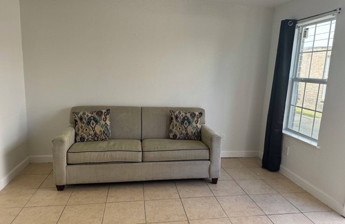 Harvey Casa | Cozy 2-bedroom in Harvey with fast wifi. Apt A