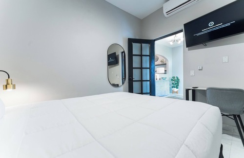 Miramar Hotel | Cozy 2 Bedroom In Miramar With Balcony & Living room - Casa Ciana