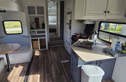 Kila Casa | Cozy 2-bedroom mobile home in lovely Kila with AC