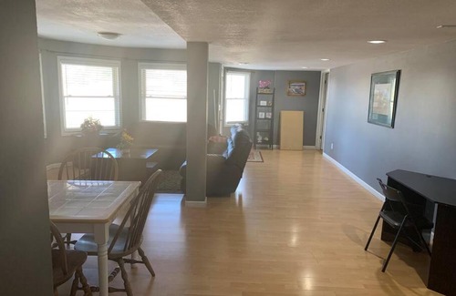 Aurora Casa | Cozy 2 bedroom place with mountain views!