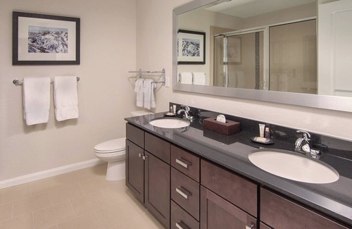 Park City Complejo | Cozy 2-bedroom resort with AC, WiFi in charming Park City, On-Site Ski Lift