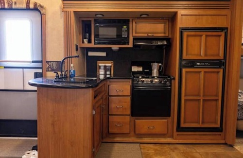 Florida Casa | Cozy 2-bedroom RV in peaceful Vieques with WiFi, AC