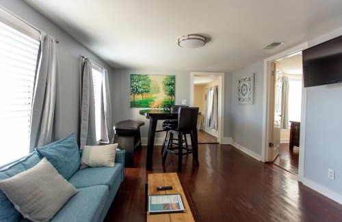 Jacksonville Beach Casa | Cozy 2 Bedroom Home Minutes from Beach & Bars