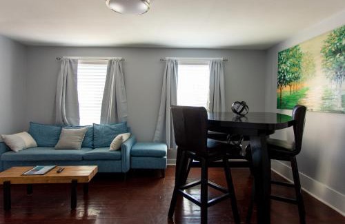Jacksonville Beach Casa | Cozy 2 Bedroom Home Minutes from Beach & Bars