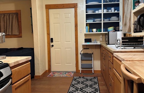 Lava Hot Springs Casa | Cozy 2-bedroom 2-Bath home with WiFi, AC Close to Main Street/Lava Hot Pools